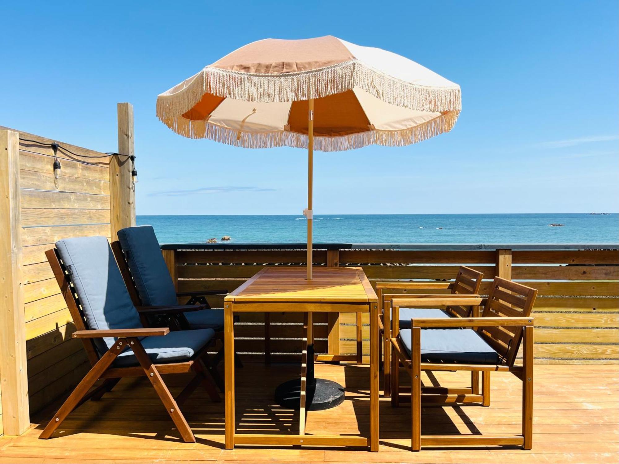 Villa Pacifico Surf House - By The Sea à Shishikui Extérieur photo